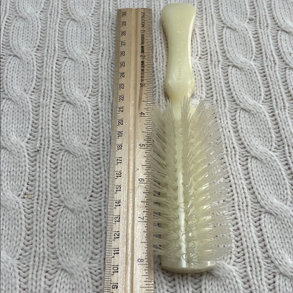 VTG Lady Catherine hairbrush by Stanley ergonomic handle 5 rows nylon bristles